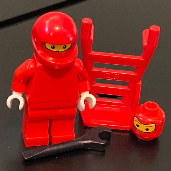 VTG LEGO Mini Figure Ferrari Race Car Pit Crew Dolly Wrench Head Mini fig rac046 - Picture 7 of 7